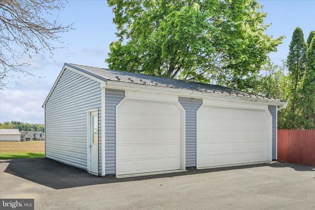 910 E EVERGREEN RD, Lebanon, PA 17042