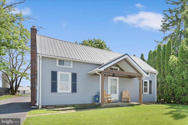 910 E EVERGREEN RD, Lebanon, PA 17042