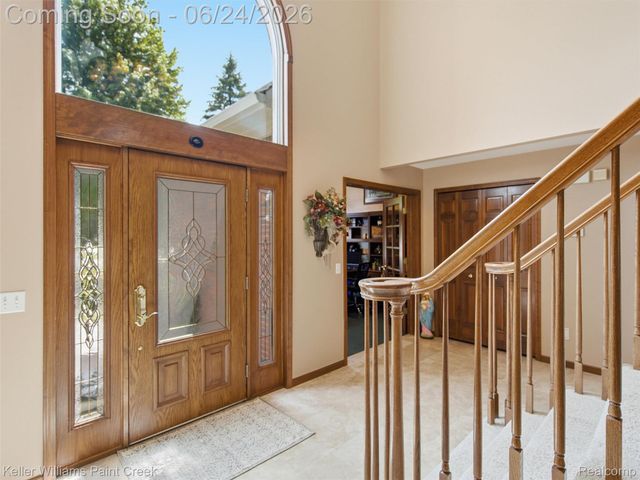 14863 Towering Oaks Drive, Shelby Charter Township, MI 48315