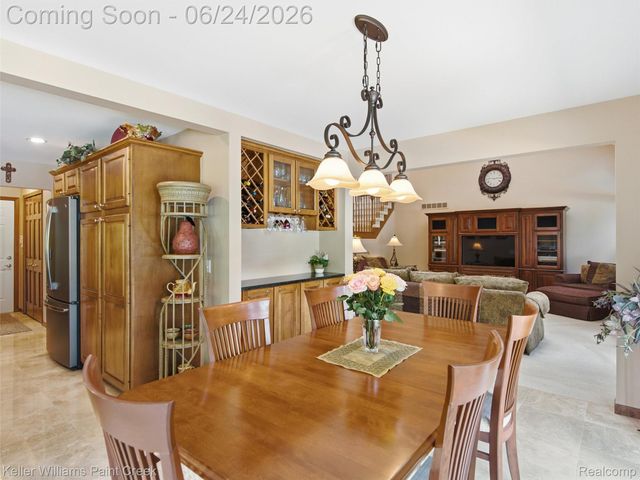 14863 Towering Oaks Drive, Shelby Charter Township, MI 48315