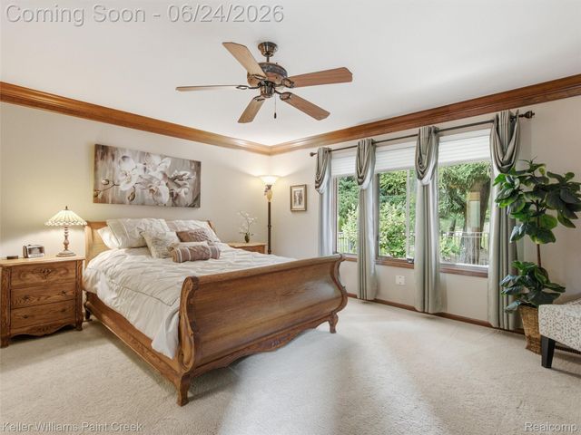14863 Towering Oaks Drive, Shelby Charter Township, MI 48315