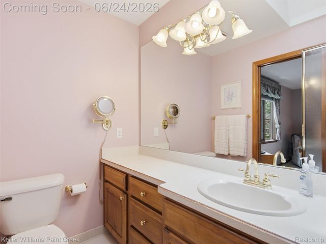 14863 Towering Oaks Drive, Shelby Charter Township, MI 48315