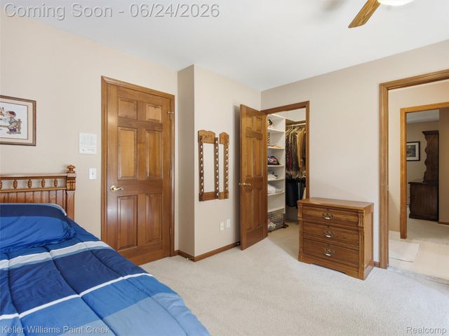 14863 Towering Oaks Drive, Shelby Charter Township, MI 48315