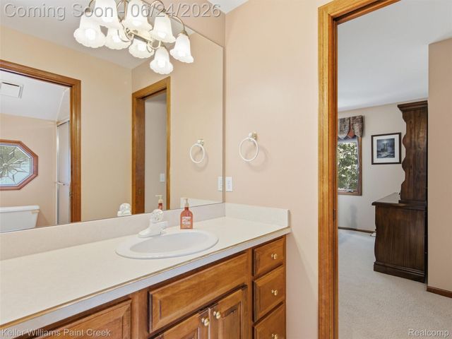 14863 Towering Oaks Drive, Shelby Charter Township, MI 48315