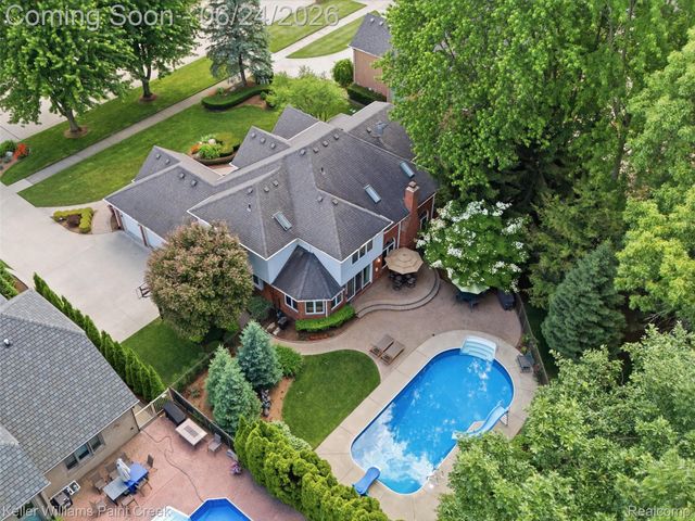 14863 Towering Oaks Drive, Shelby Charter Township, MI 48315