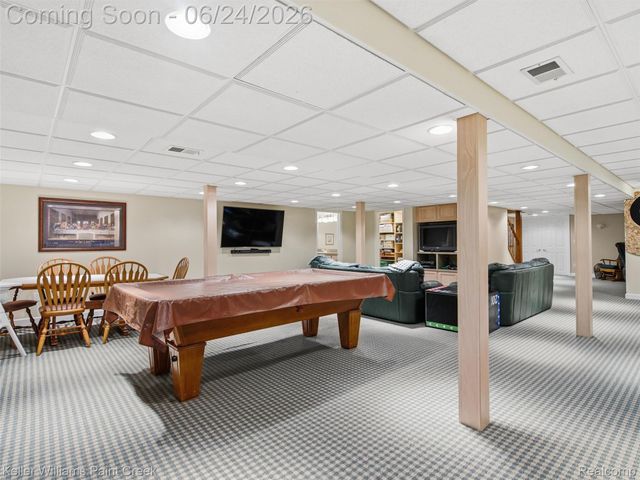 14863 Towering Oaks Drive, Shelby Charter Township, MI 48315