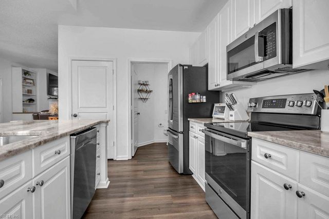 2161 Tarleton Oaks DR, Virginia Beach, VA 23464