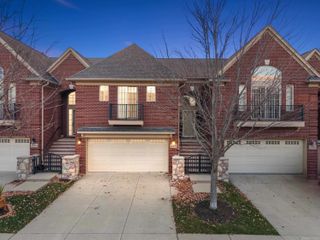 45877 Dutton Drive, Macomb, MI 48044