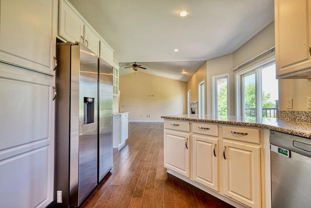 417 Skyview Drive, Waunakee, WI 53597