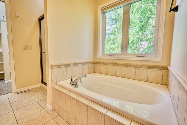 417 Skyview Drive, Waunakee, WI 53597