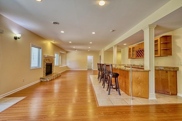 417 Skyview Drive, Waunakee, WI 53597