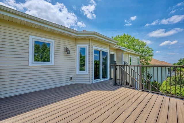 417 Skyview Drive, Waunakee, WI 53597