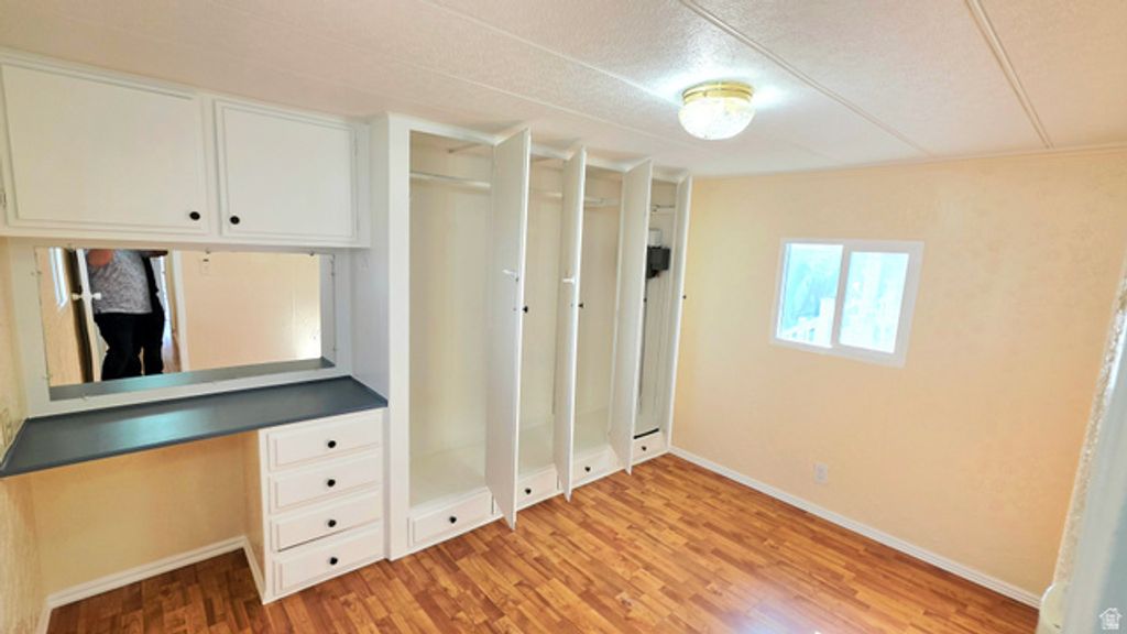 Image 12 of property listing at 680 N MAIN #D14, Kaysville, UT 84037