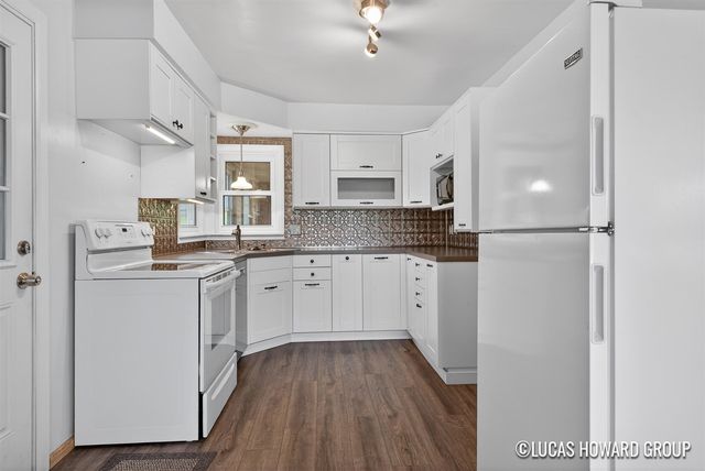 3054 Thorncrest Drive, Grand Rapids, MI 49546