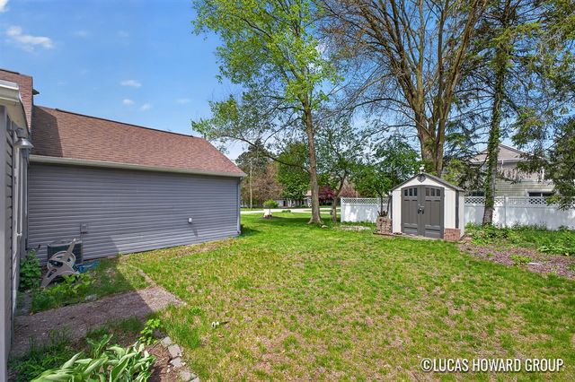 3054 Thorncrest Drive, Grand Rapids, MI 49546