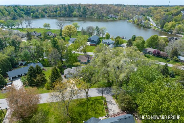 3054 Thorncrest Drive, Grand Rapids, MI 49546