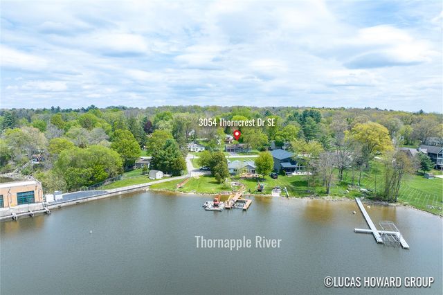3054 Thorncrest Drive, Grand Rapids, MI 49546