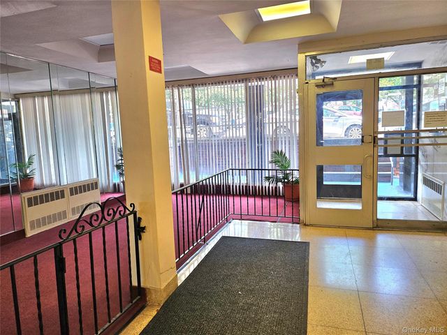 87-70 173 Street 4D, Jamaica, NY 11432