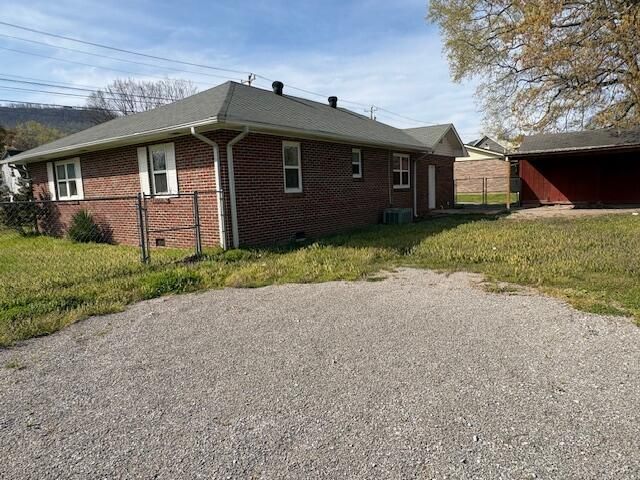 202 Magnolia Avenue, Jasper, TN 37347