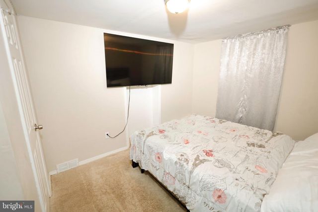1278 W OAK RD, Vineland, NJ 08360