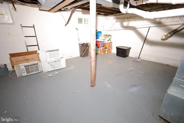 1278 W OAK RD, Vineland, NJ 08360