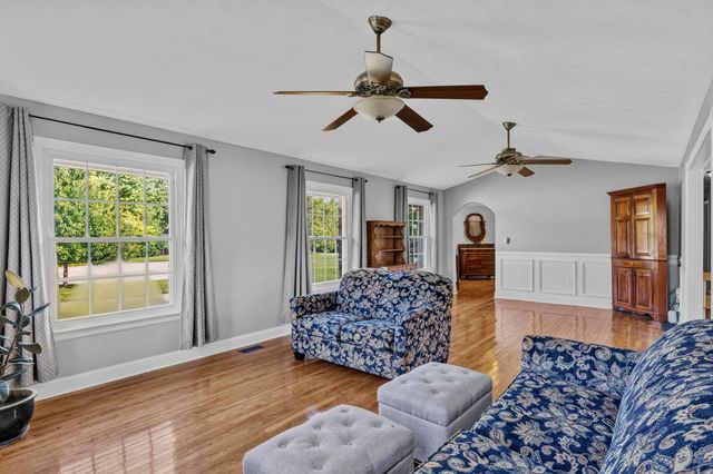 47 Woodbriar Court, Nicholasville, KY 40356