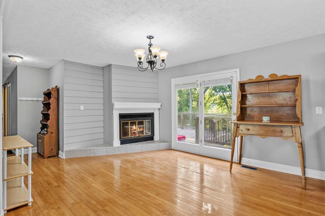 47 Woodbriar Court, Nicholasville, KY 40356