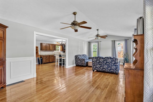 47 Woodbriar Court, Nicholasville, KY 40356