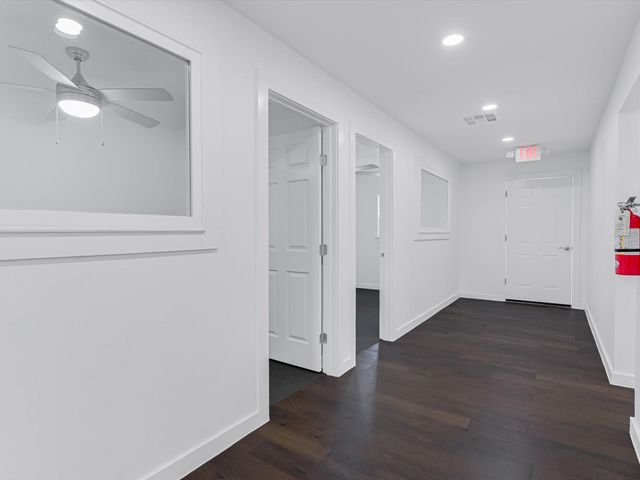 900 W 2ND ST, Taylor, TX 76574