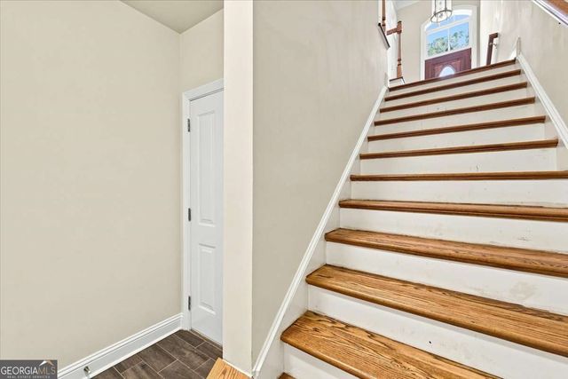 1017 Emory Parc Place, Decatur, GA 30033