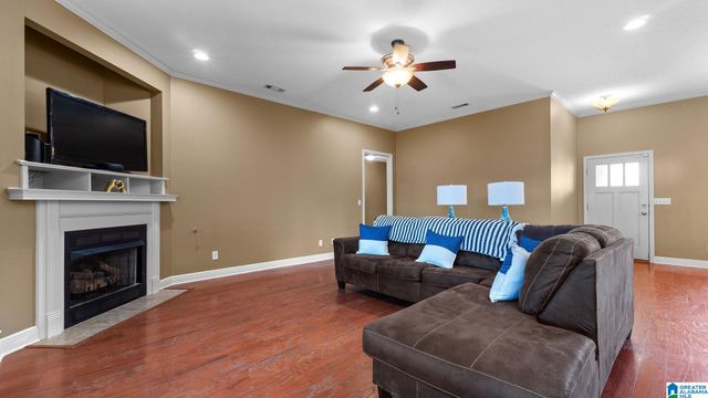 16415 CHEROKEE BEND PARKWAY, Moundville, AL 35474
