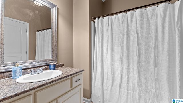 16415 CHEROKEE BEND PARKWAY, Moundville, AL 35474