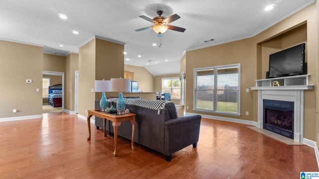 16415 CHEROKEE BEND PARKWAY, Moundville, AL 35474