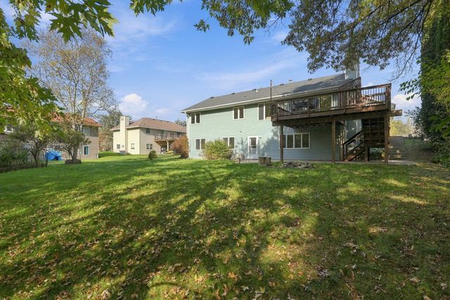 2508 Knoll Circle, Maplewood, MN 55109