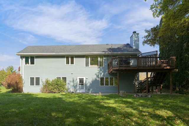 2508 Knoll Circle, Maplewood, MN 55109