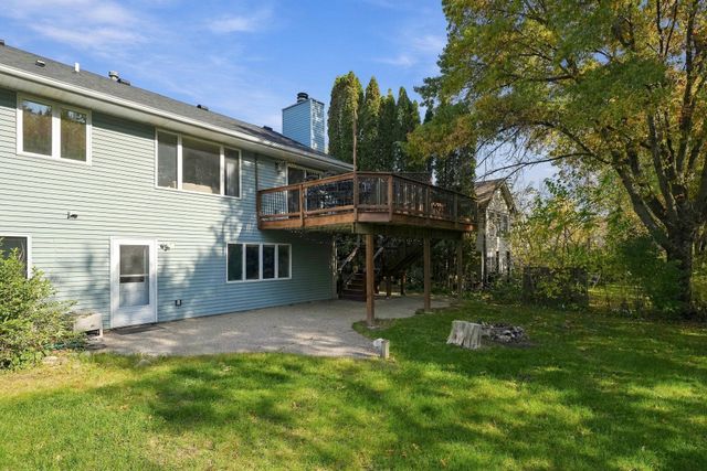 2508 Knoll Circle, Maplewood, MN 55109