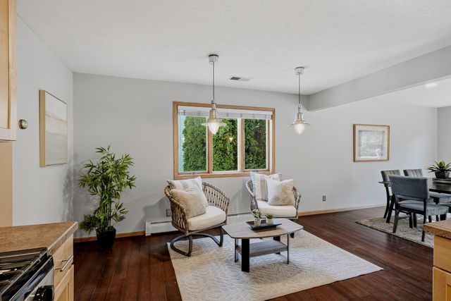 2508 Knoll Circle, Maplewood, MN 55109