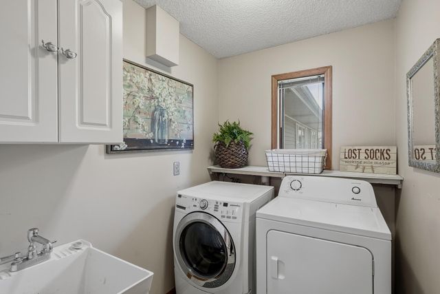 2508 Knoll Circle, Maplewood, MN 55109