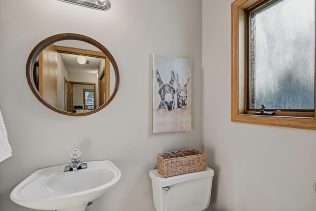 2508 Knoll Circle, Maplewood, MN 55109