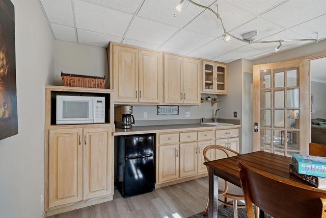 2508 Knoll Circle, Maplewood, MN 55109