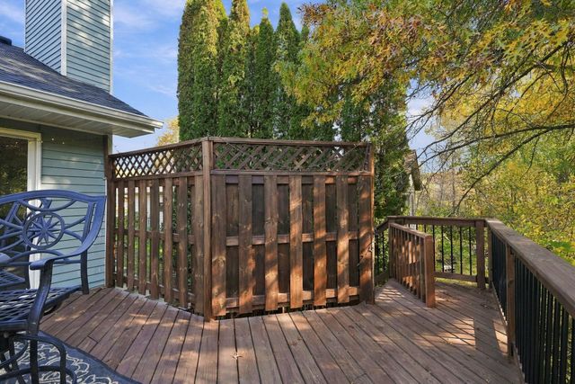 2508 Knoll Circle, Maplewood, MN 55109