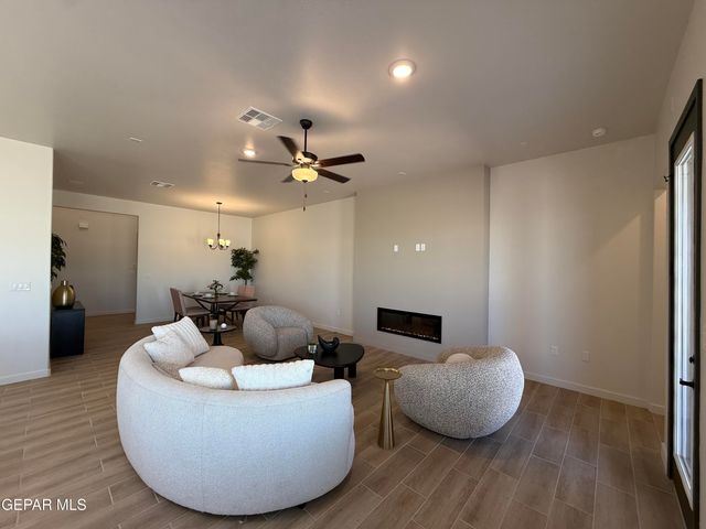 13761 Centro Vista Avenue, Horizon City, TX 79928