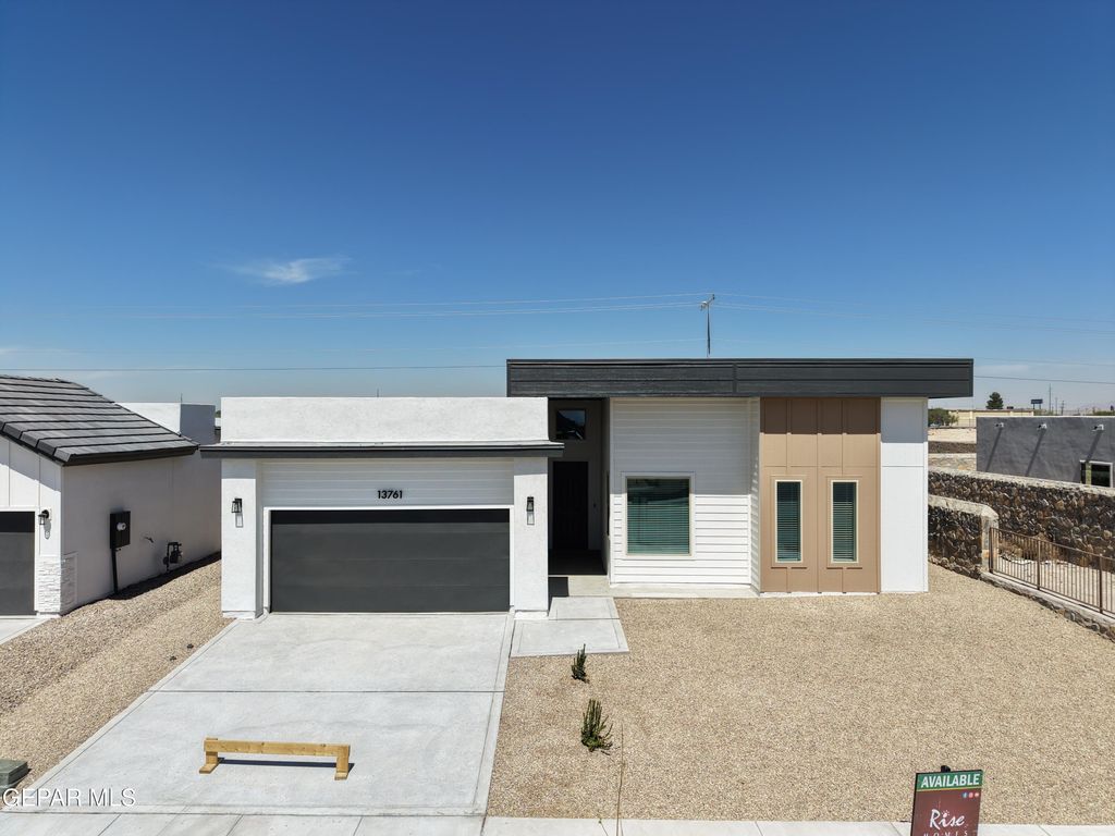 13761 Centro Vista Avenue, Horizon City, TX 79928