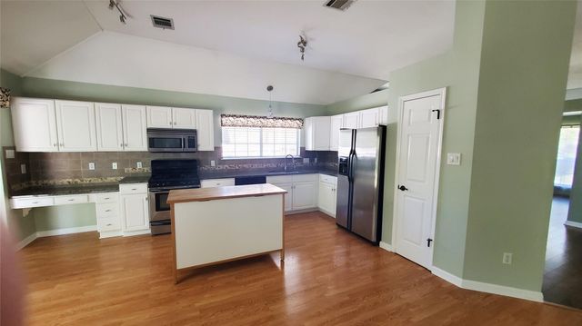 201 Rio Vista DR, Georgetown, TX 78626