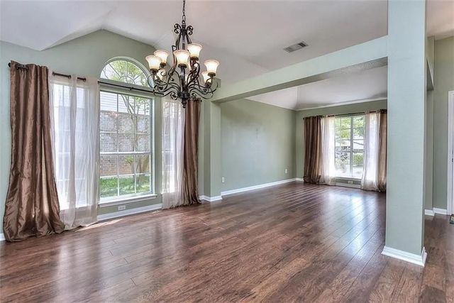 201 Rio Vista DR, Georgetown, TX 78626