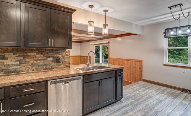 1101 Northcrest Road, Lansing, MI 48906