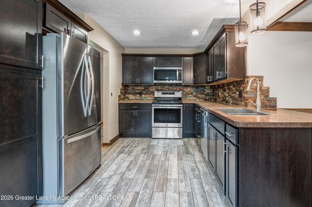 1101 Northcrest Road, Lansing, MI 48906