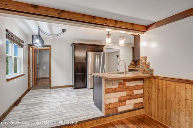 1101 Northcrest Road, Lansing, MI 48906