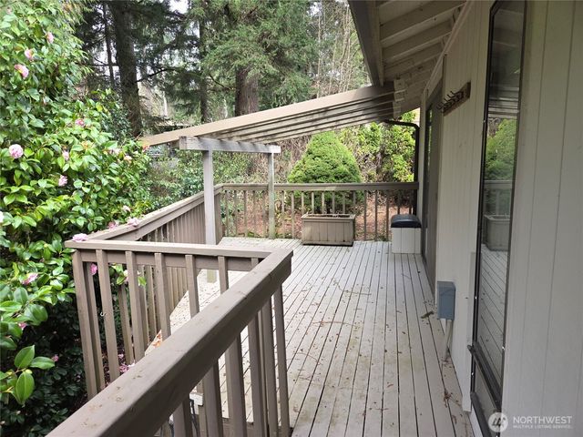 4725 272nd Avenue NE, Redmond, WA 98053