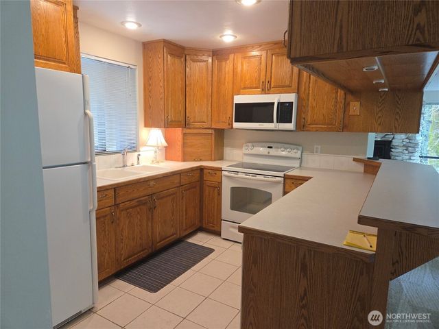 4725 272nd Avenue NE, Redmond, WA 98053